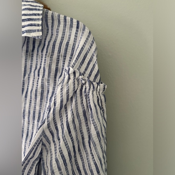 Umgee Button Up Blouse Women's Size S Blue White Striped Long Balloon Sleeves - Picture 8 of 16
